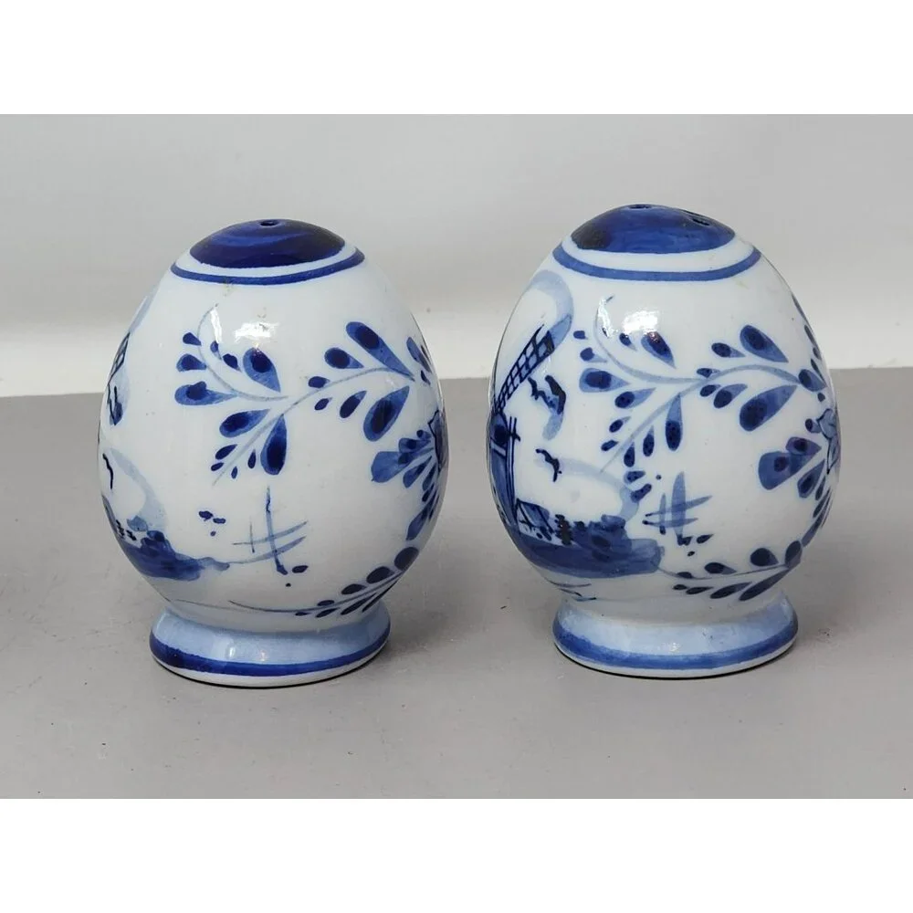 Delft Blue Ceramic Salt & Pepper‎ Shakers With Windmill & Floral Design